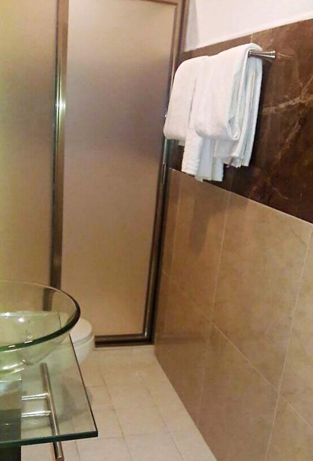 Hotel Versalles Suites Канкун Екстер'єр фото