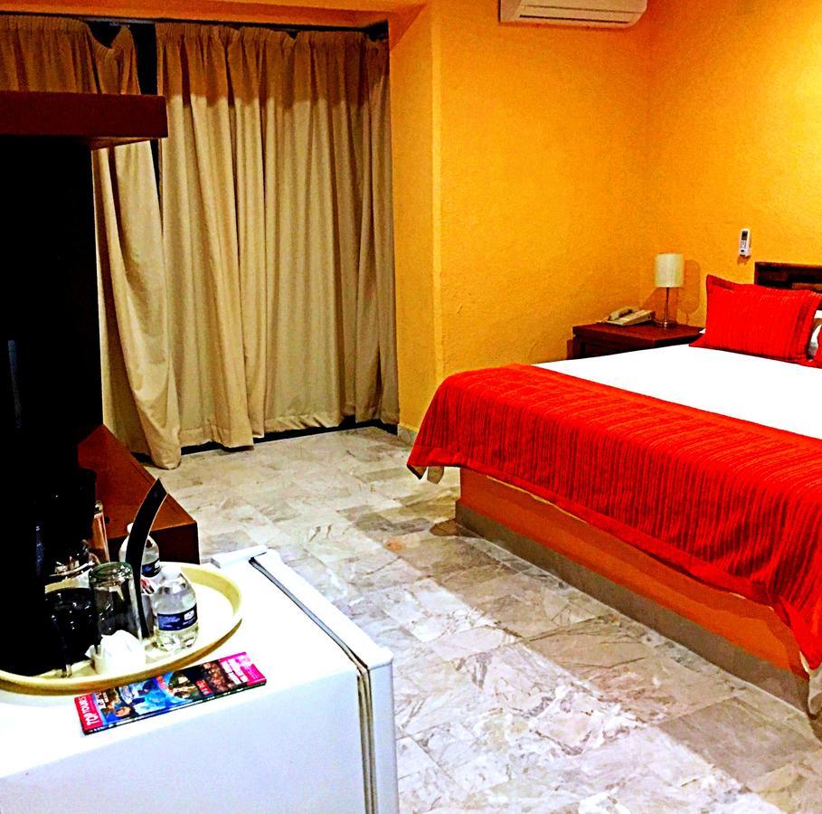 Hotel Versalles Suites Канкун Екстер'єр фото